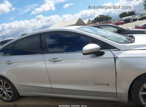 3FA6P0LU7HR232732 2017 FORD FUSION HYBRID Silver Vista interior trasera