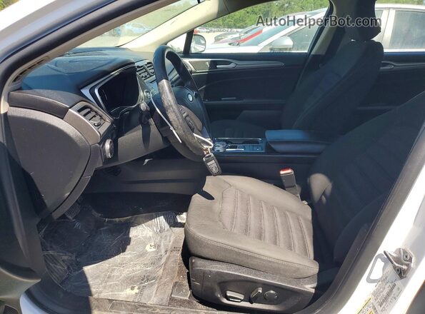 3FA6P0LU7HR400210 2017 FORD FUSION Белый Вид салона спереди