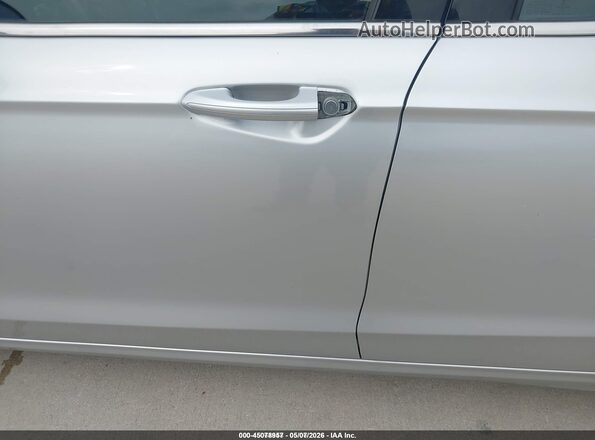 3FA6P0LU7KR190831 2019 FORD FUSION HYBRID Silver Սալոնի հետևի տեսք