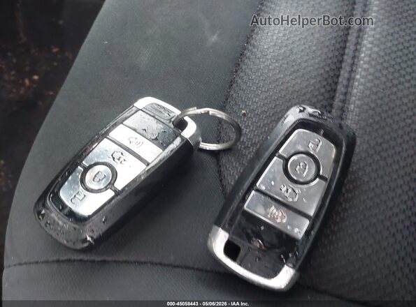 3FA6P0LU8HR325548 2017 FORD FUSION HYBRID Серый Вид панели приборов