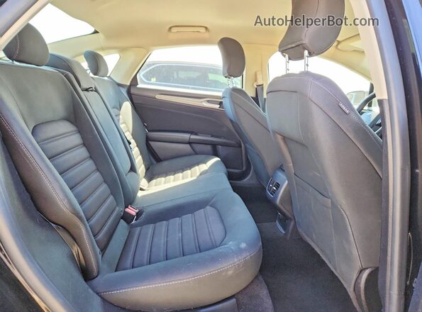 3FA6P0LU8JR197754 2018 FORD FUSION Black Widok tylnych siedzeń