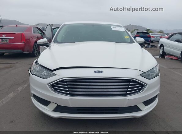 3FA6P0LU9HR110552 2017 FORD FUSION HYBRID White Vista del salpicadero