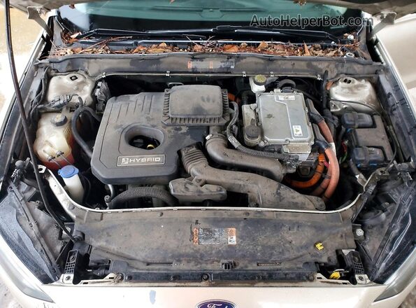 3FA6P0LUXJR269652 2018 FORD FUSION Gold Widok wnętrza z tyłu