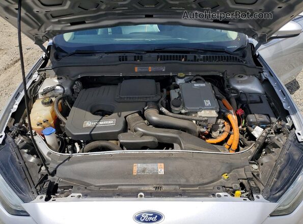 3FA6P0LUXKR261553 2019 FORD FUSION Silver Widok wnętrza z tyłu