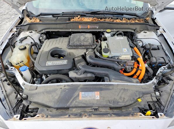 3FA6P0LUXLR216792 2020 FORD FUSION White Vista interior trasera