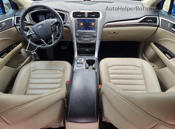 3FA6P0MU4KR123747 2019 FORD FUSION Синий Вид панели приборов