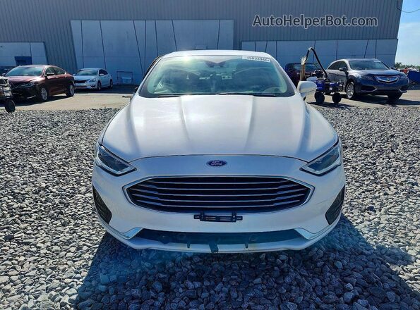 3FA6P0MU5KR136605 2019 FORD FUSION Белый Вид спереди
