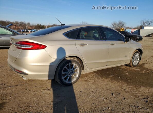 3FA6P0PU1JR106544 2018 FORD FUSION Бежевый Задняя правая четверть