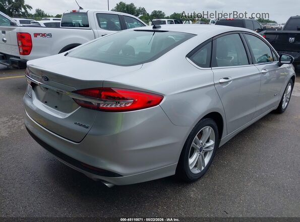 3FA6P0UU2JR254352 2018 FORD FUSION HYBRID Серебряный Задняя правая четверть