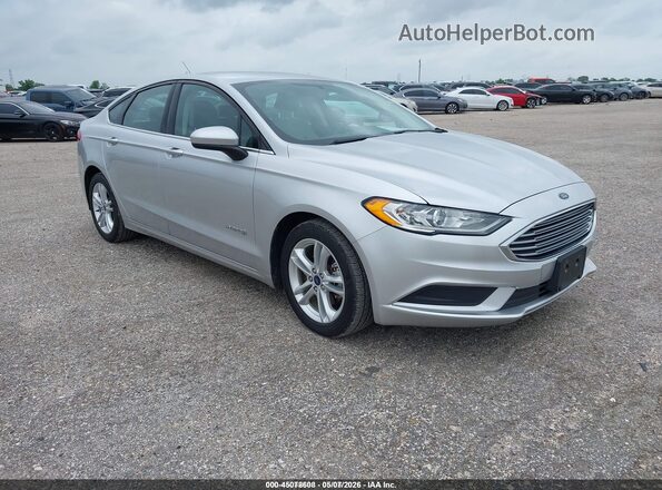 3FA6P0UU2JR278957 2018 FORD FUSION HYBRID Серебряный Передняя правая четверть