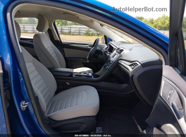 3FA6P0UU5JR282047 2018 FORD FUSION HYBRID Синий Вид салона спереди