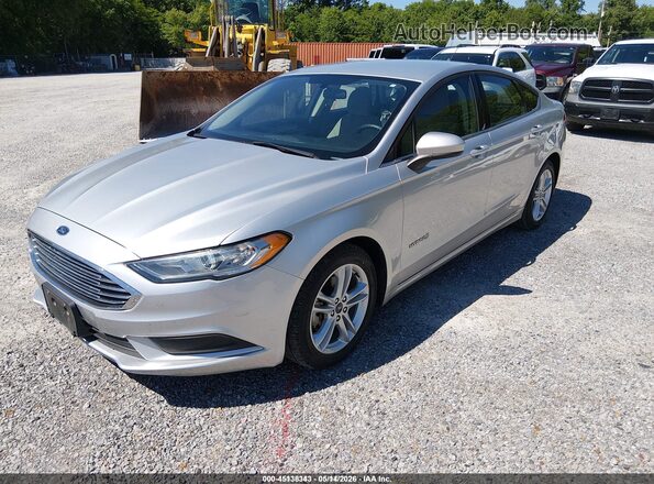 3FA6P0UU7JR281952 2018 FORD FUSION HYBRID Серебряный Передняя левая четверть