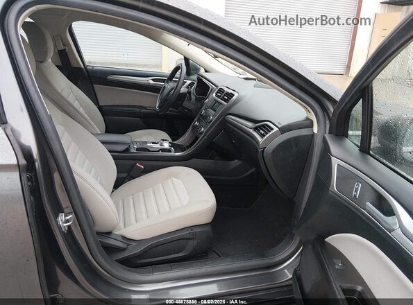 3FA6P0UU8JR273679 2018 FORD FUSION HYBRID Серый Вид салона спереди