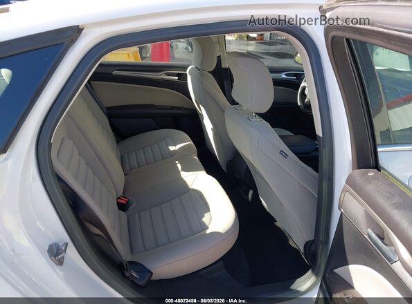 3FA6P0UU9JR235958 2018 FORD FUSION HYBRID White VIN կոդի պիտակի տեսք
