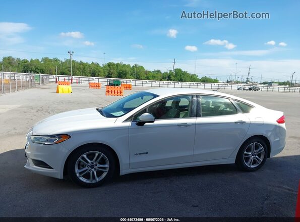 3FA6P0UU9JR235958 2018 FORD FUSION HYBRID White Սալոնի 360 աստիճան տեսք