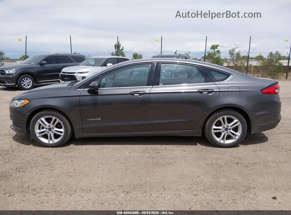 3FA6P0UUXJR235905 2018 FORD FUSION HYBRID Gray 