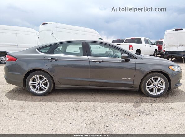3FA6P0UUXJR235905 2018 FORD FUSION HYBRID Gray 