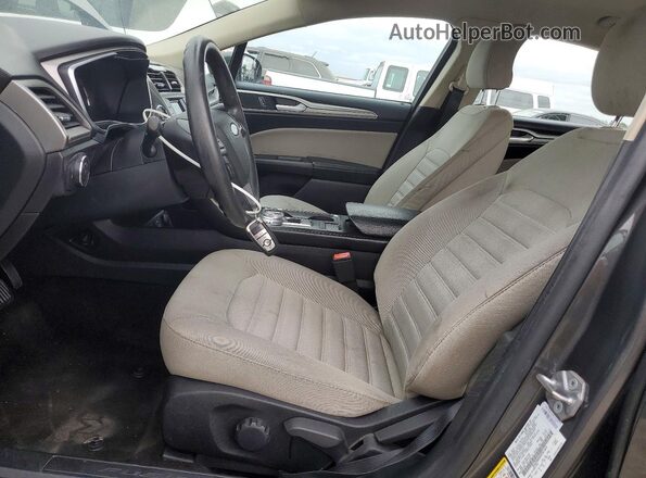 3FA6P0UUXJR261663 2018 FORD FUSION Серый Вид салона спереди