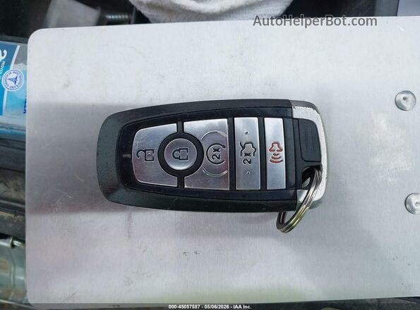 3FA6P0VP9JR201611 2018 FORD FUSION Черный Вид панели приборов