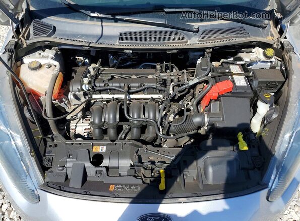 3FADP4AJ3JM123856 2018 FORD FIESTA Silver Вид задньої частини салону