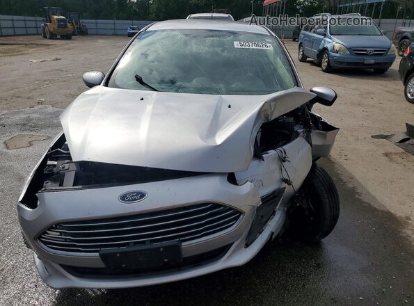 3FADP4AJ6JM144927 2018 FORD FIESTA Серебряный Вид спереди