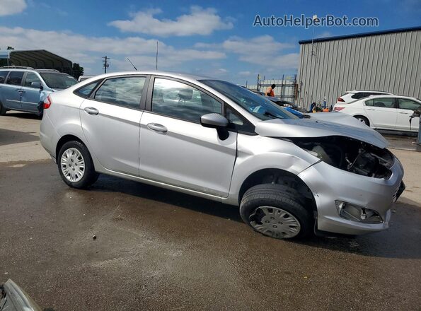 3FADP4AJ6JM144927 2018 FORD FIESTA Серебряный Передняя правая четверть