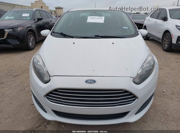 3FADP4AJ8JM112027 2018 FORD FIESTA Белый Вид спереди