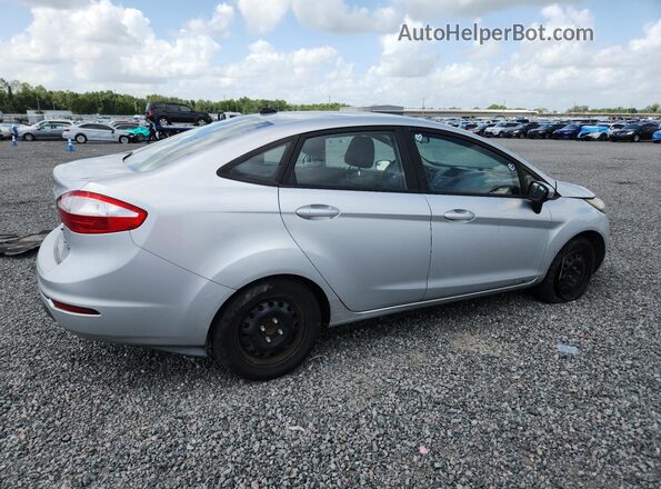 3FADP4AJ9GM144235 2016 FORD FIESTA Серебряный Задняя правая четверть
