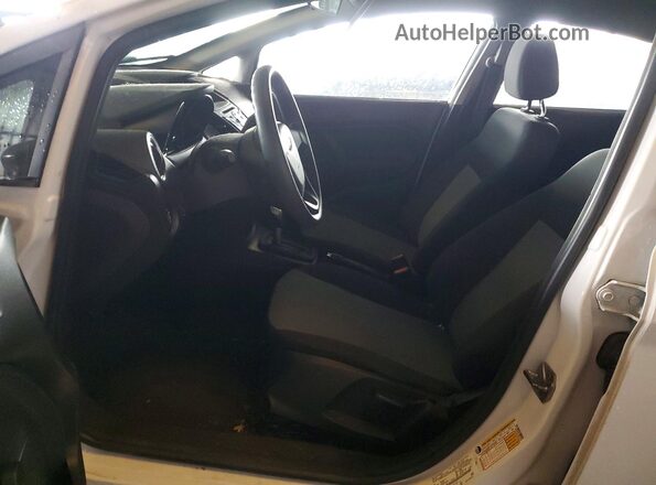 3FADP4AJ9GM162797 2016 FORD FIESTA Белый Вид салона спереди