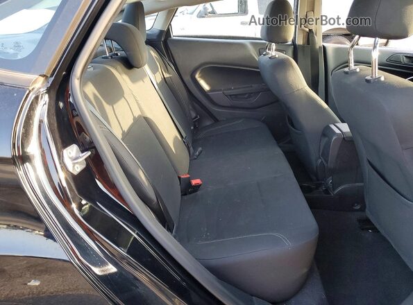 3FADP4BJ0HM132944 2017 FORD FIESTA Black Вид задніх сидінь