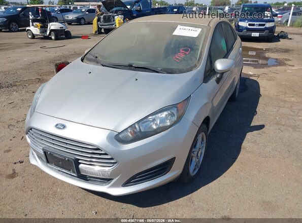 3FADP4BJ0JM110304 2018 FORD FIESTA Серебряный Передняя левая четверть
