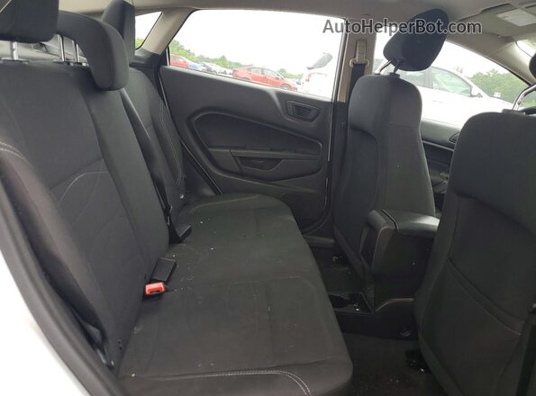 3FADP4BJ0KM117500 2019 FORD FIESTA Белый Вид задних сидений