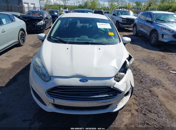 3FADP4BJ0KM154269 2019 FORD FIESTA White Вид щитка приладів