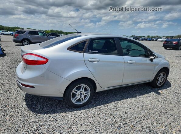 3FADP4BJ0KM154384 2019 FORD FIESTA Серебряный Задняя правая четверть