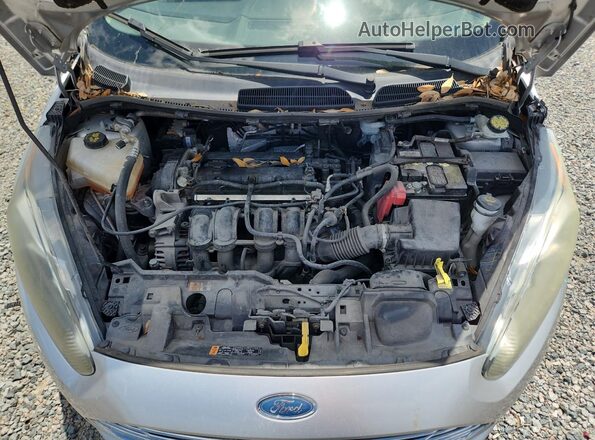 3FADP4BJ0KM154384 2019 FORD FIESTA Серебряный Вид задней части салона
