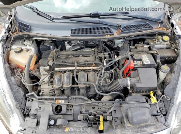 3FADP4BJ1GM166910 2016 FORD FIESTA Silver Vista interior trasera