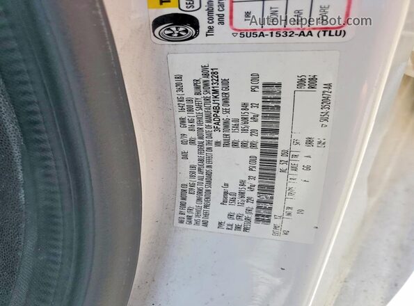 3FADP4BJ1KM132281 2019 FORD FIESTA Белый Вид подкапотного пространства