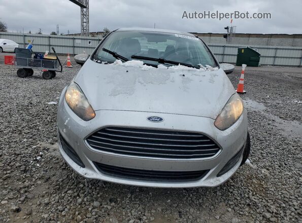 3FADP4BJ2HM128989 2017 FORD FIESTA Серый Вид спереди