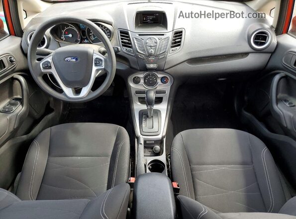 3FADP4BJ2KM108619 2019 FORD FIESTA Оранжевый Вид панели приборов