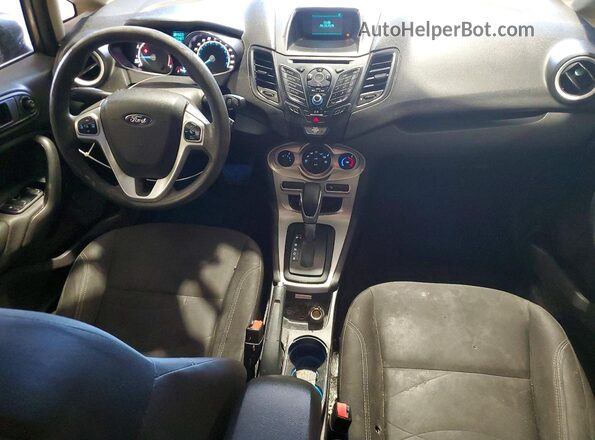 3FADP4BJ3HM140651 2017 FORD FIESTA Серый Вид панели приборов