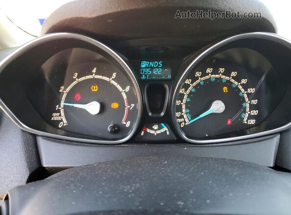 3FADP4BJ4KM125955 2019 FORD FIESTA Белый Вид щитка приборов