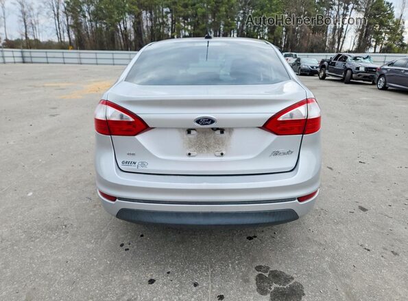 3FADP4BJ5JM144903 2018 FORD FIESTA Серебряный Вид сзади