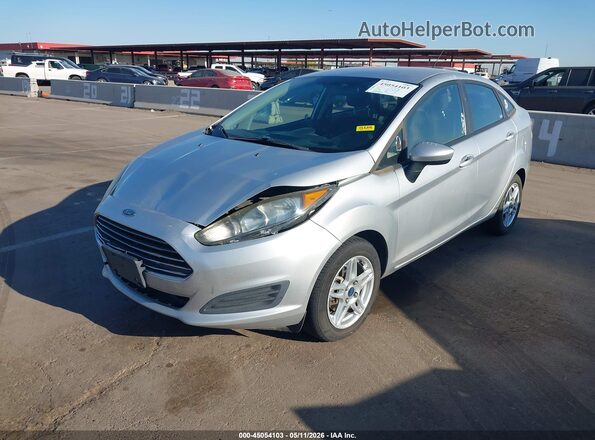 3FADP4BJ5KM138388 2019 FORD FIESTA Silver Vista tres cuartos delantera izquierda