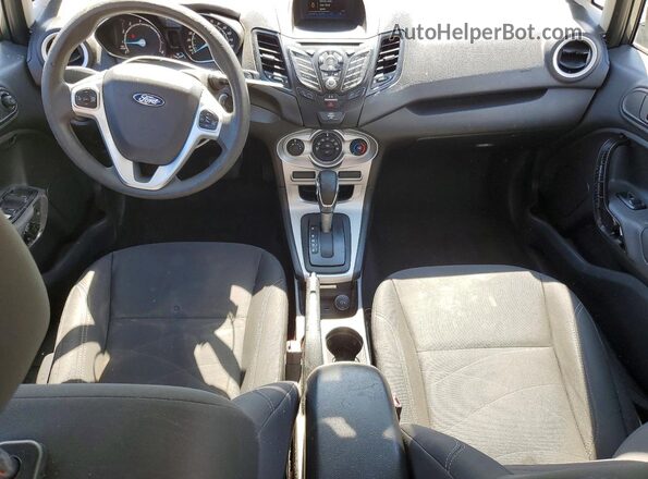 3FADP4BJ7KM155788 2019 FORD FIESTA Серый Вид панели приборов