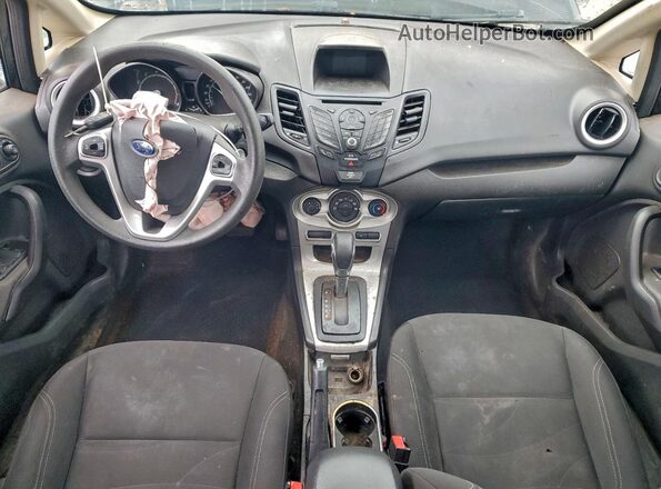 3FADP4BJ8HM132349 2017 FORD FIESTA Черный Вид панели приборов