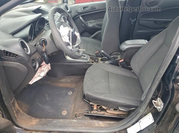 3FADP4BJ8HM132349 2017 FORD FIESTA Черный Вид салона спереди