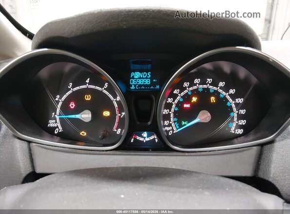 3FADP4BJ8JM122975 2018 FORD FIESTA Белый Вид задних сидений