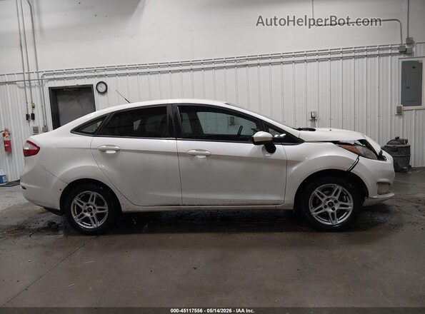 3FADP4BJ8JM122975 2018 FORD FIESTA Белый Панорамный вид салона 360°