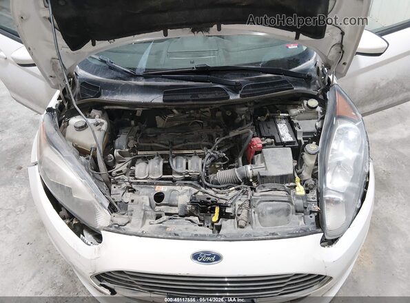3FADP4BJ8JM122975 2018 FORD FIESTA Белый Вид сзади