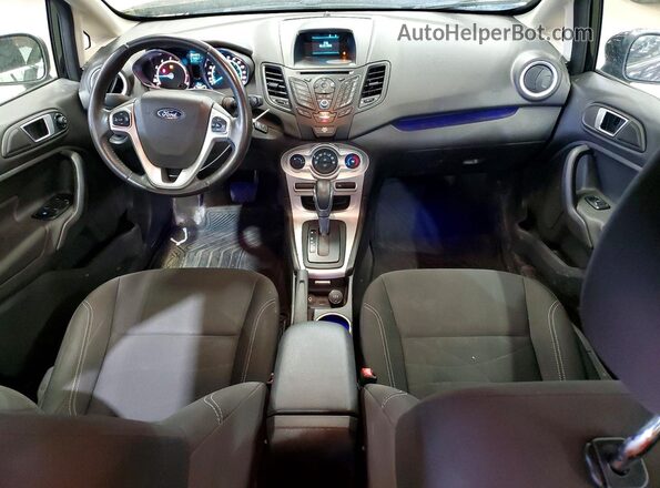 3FADP4BJ9GM182417 2016 FORD FIESTA Черный Вид панели приборов